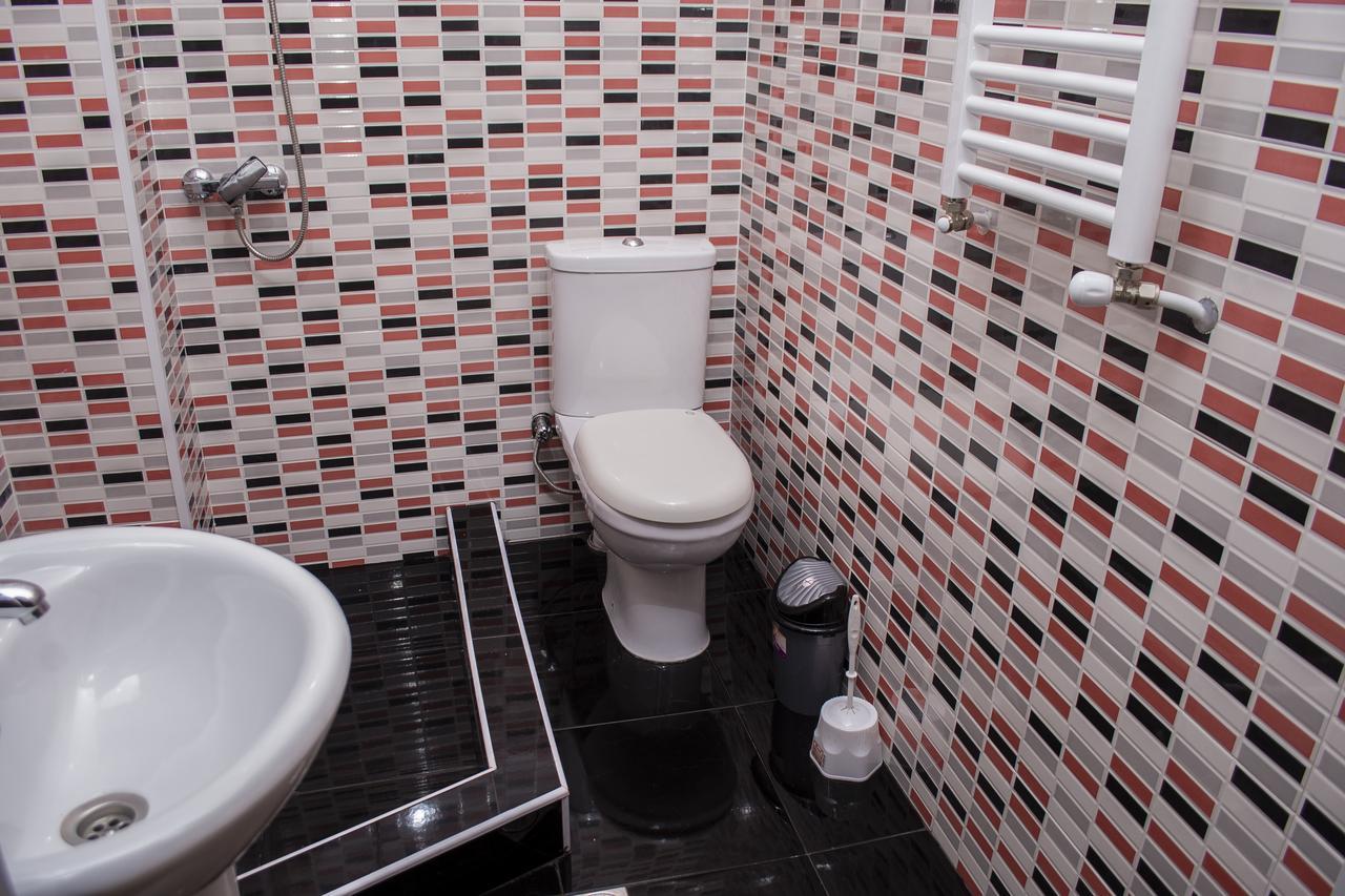 Hotel Classic Telavi Esterno foto